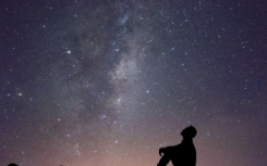 彗星将在本周末接近地球你可以在没有望远镜的情况下看到它