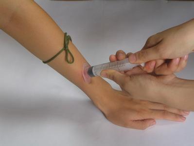 研究人员采用了一种新方法来进行蛇咬伤治疗