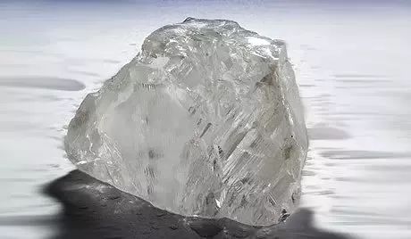 物理学家们揭示了雅库特钻石的新特性