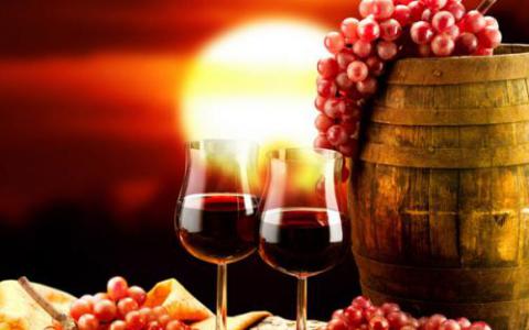 红葡萄酒中的化合物 巧克力可防止天花病毒表亲复制