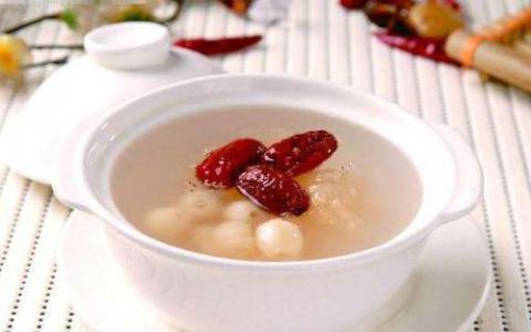 枸杞红枣鸡蛋汤是一种非常不错的保健食品