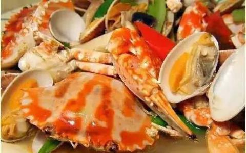 秋季是吃海鲜的季节 不过你知道吃螃蟹有哪些禁忌存在吗