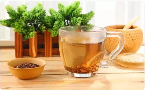应用决明子代茶饮 治疗多例便秘及胃肠道疾病
