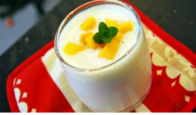 酸奶含有丰富的蛋白质 维生素以及矿物质等营养元素