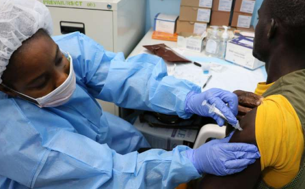 在西非启动了一项新的试验 评估三种疫苗接种策略