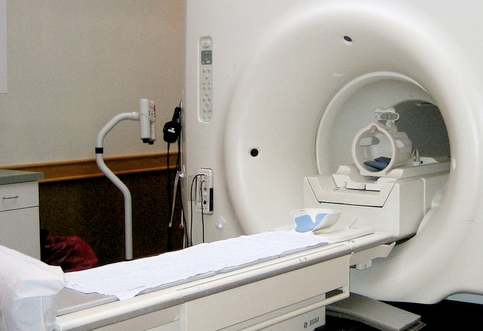 MRI兼容的心律植入物每年使医院损失4亿美元
