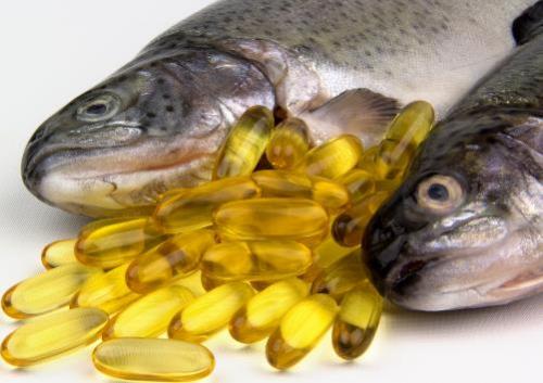 鱼油中的Omega-3脂肪酸可能有益于心血管健康 关节健康和精神集中