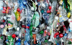 研究人员开发生物可再生 可生物降解的塑料