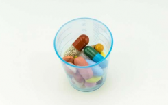 民意调查显示老年人有使用抗生素的风险 有改善处方的机会