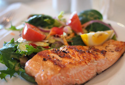 Atkins式饮食可改善老年人的脑功能和记忆