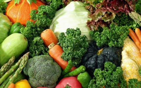 科普多吃绿色蔬菜夏季更健康及平时吃这几种食物最容易得癌