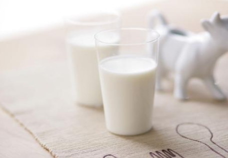 世界牛奶日是怎么来的？减肥该怎么喝牛奶？