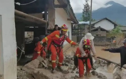 四川冕宁特大暴雨  冕宁具体位置在哪里？