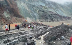 缅甸一矿区塌方约200人被埋  已找到113名遇难者遗体