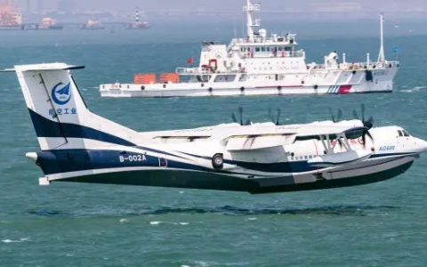 【喜报】鲲龙AG600海上首飞成功