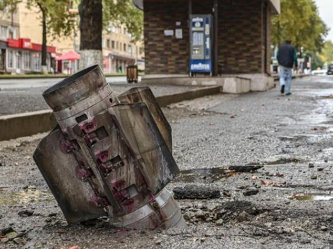纳卡地区城内现未引爆炸弹  亚美尼亚阿塞拜疆冲突最新消息