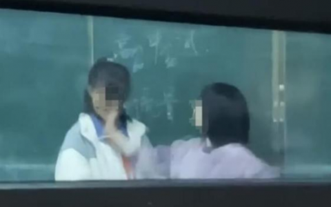 银川连续掌掴女生的教师是谁？银川老师为什么在教室掌掴女学生原因