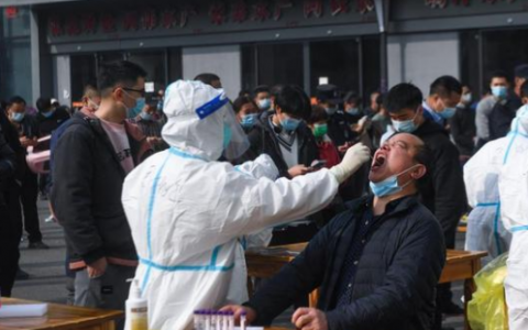 12月11日杭州市上城区疫情消息公布  杭州积极应对新冠疫情，商户们接受核酸检测