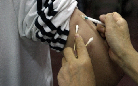 新冠疫苗第三针加强针禁忌哪些人不能打？不建议打第三针的人群有哪些